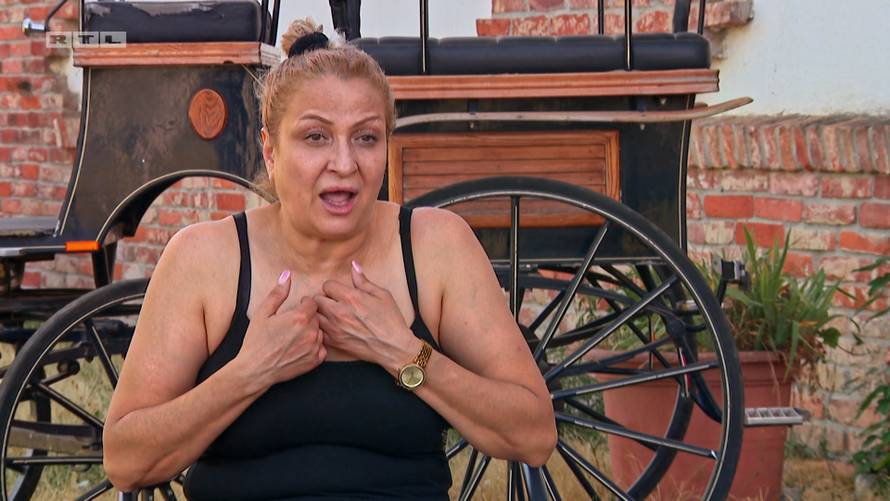 Poljupci padaju, ljubomora raste! Dejan bacio oko na tuđu djevojku, a Josip izgubio glavu