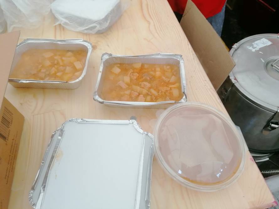 Petrinjci su očajni: 'Ne bih bila ovdje da imam gdje skuhati...'