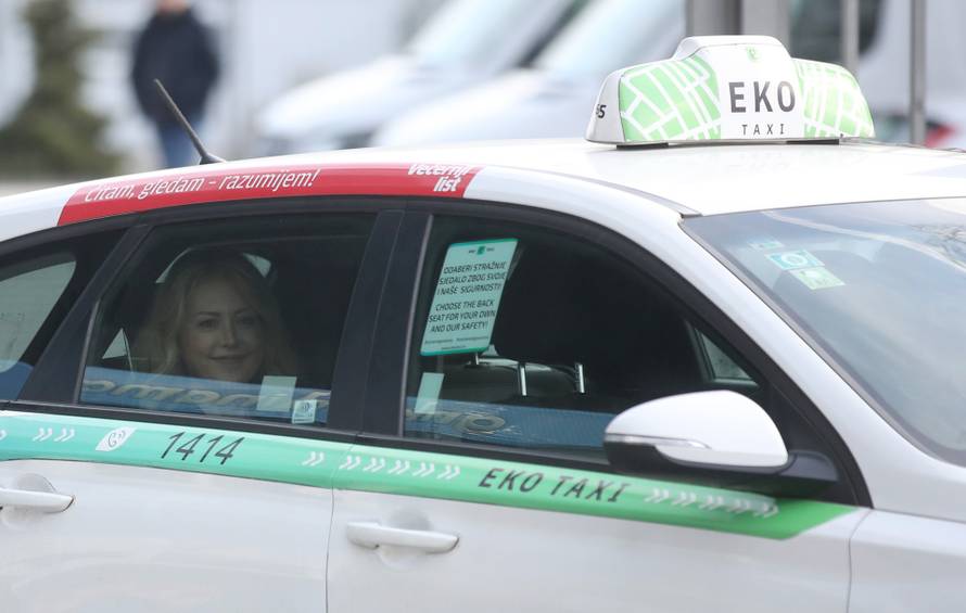 Zagreb: Amra Peternel odlazi sa stadiona Maksimir