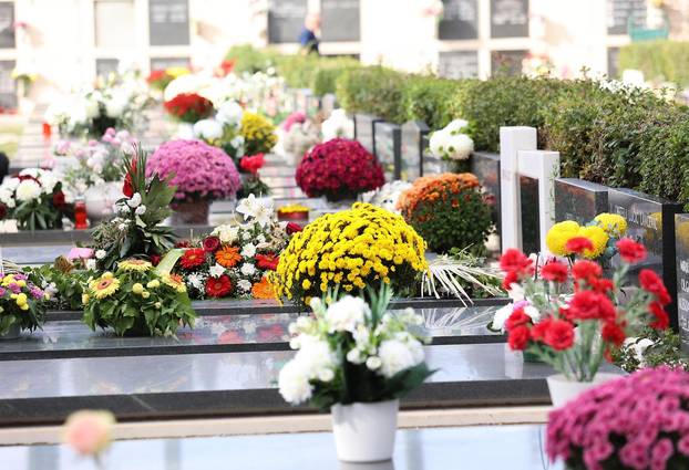 Split: Blagdan Svih svetih i Dušni dan na Lovrincu