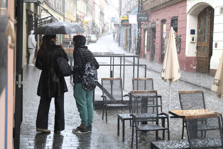 Zagreb: Jaka tuča pogodila Zagreb