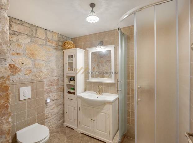 FOTO Pogledajte kako izgleda jedna od najskupljih vila na Hvaru: Ima osam apartmana