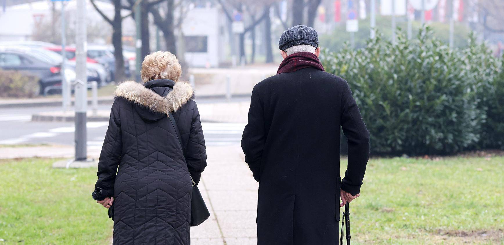 Zagreb: Vlada isplaćuje božićnice za 830 tisuća umirovljenika