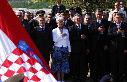 Mesić odbio doći na misu jer su pisali da je izdajnik