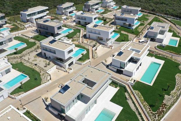 FOTO I Hrvatska ima rajske resorte: Ovaj na Ugljanu bolji je čak i od onih na Maldivima