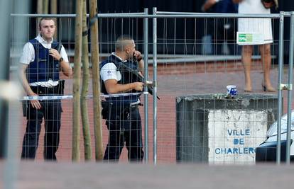 U Bruxellesu: Izbola troje ljudi mačetom pa je presrela policija