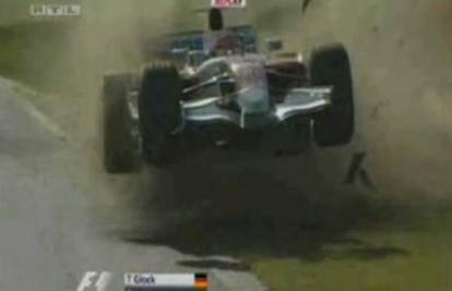F1: Njemački vozač izvrtio se i slupao svoj bolid