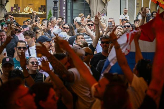 Zagreb: Atmosfera u centru grada uoči sutrašnjeg koncerta Marka Perkovića Thompsona
