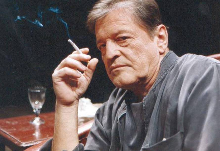 Sahranjen Nikolić: Bjelogrlić govorom rasplakao sve kolege