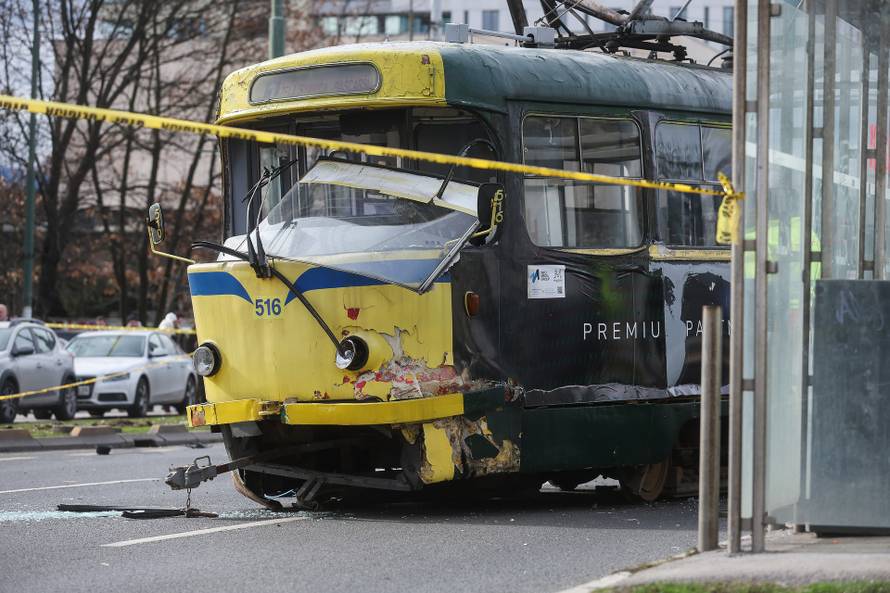 Sarajevo: Tramvaj iskočio iz tračnica u središtu grada