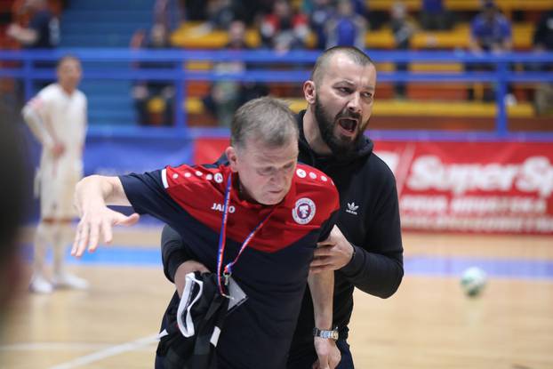 Zagreb: Osiguranje ispratilo iz dvorane pomoćnog trenera MNK Torcida