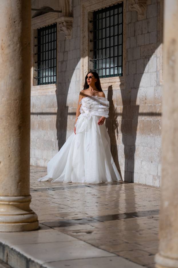 Dubrovnik: Sunčan i topao jesenji dan u gradu