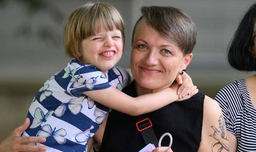 Beata ima autizam, ali nema školu: 'U Samoboru nema za nju program, a Zagreb je pun...'