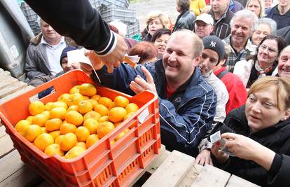 U sat vremena planulo 22 tone mandarina iz doline Neretve