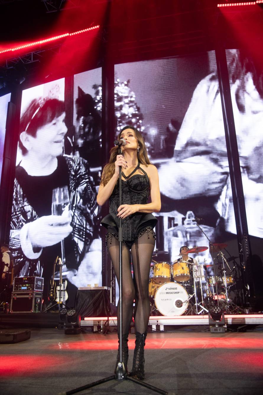 FOTO Severina napunila Gripe: Na velikom koncertu punom emocija uživala u svom Splitu
