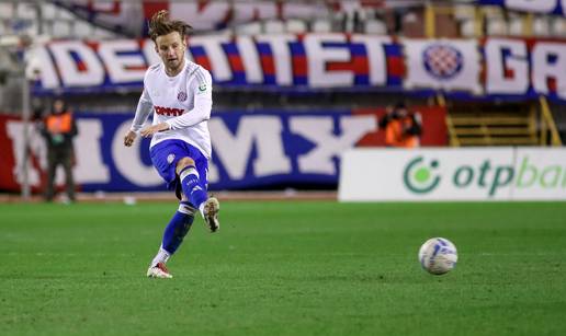 Rakitić se oglasio oko odlaska iz Hajduka: 'Tu je moj dom! HŽV'