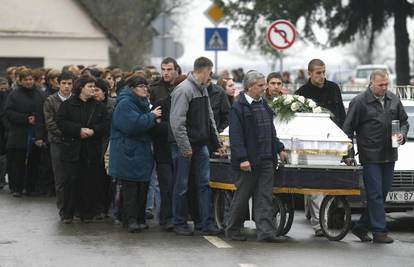 Očajnički vapaji: Pomozite! Djeca se ubila zbog straha