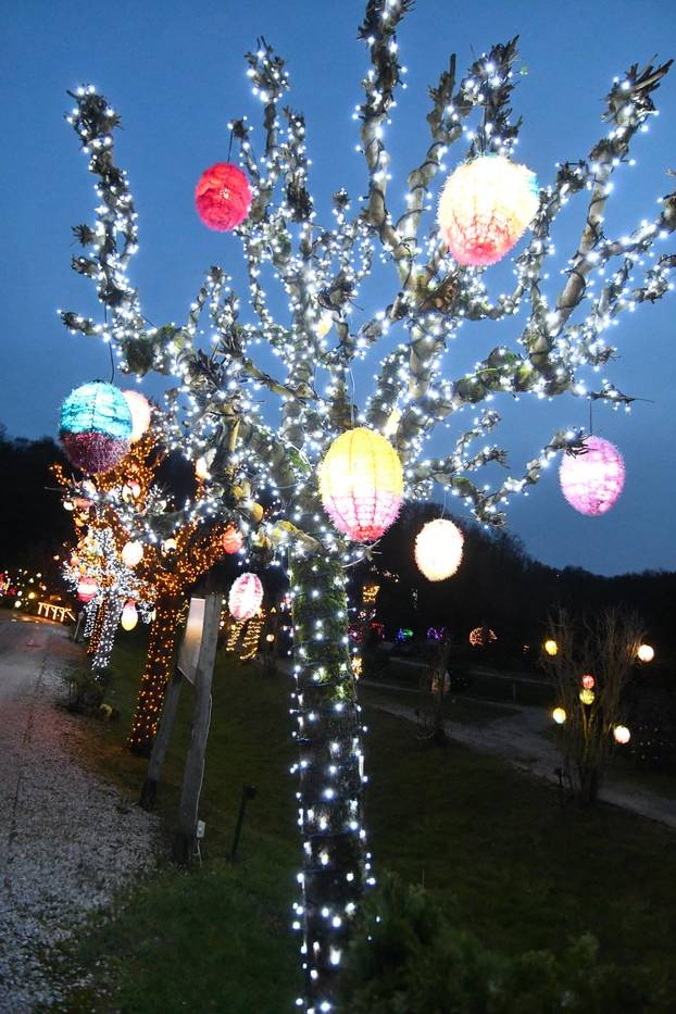 Grabovica: Uskrsna čarolija svjetla by Salaj donosi magičan ugođaj sa preko 60.000 pisanica