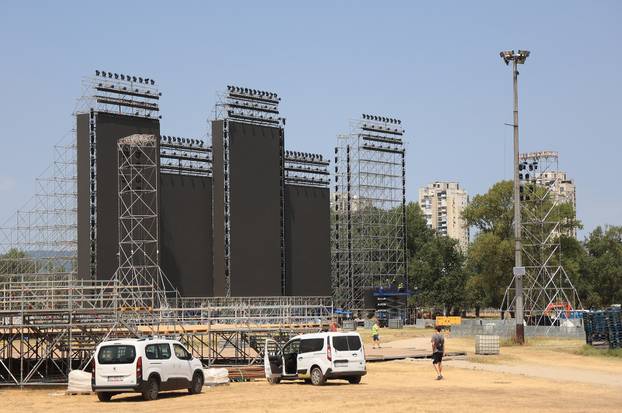 Zagreb: Priprema pozornice za koncert Thompsona 