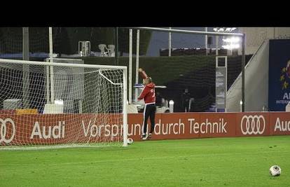 Guardiola na treningu Bayerna demonstrirao igračke vještine