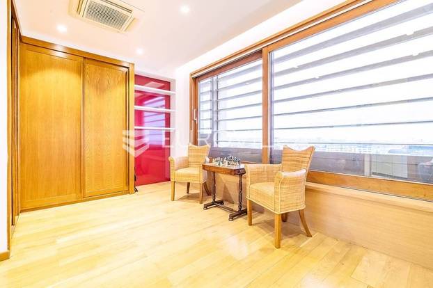 Prodaju penthouse u kojem se Lana Jurčević brčkala u jacuzziju i snimila hit! Cijena je vrtoglava