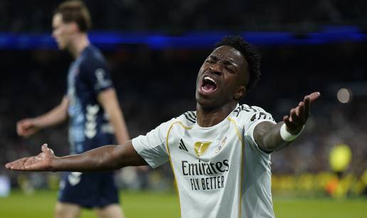 VIDEO Raspad Reala protiv Celte u Madridu! 'Kraljevi' su zaradili dva isklju&ccaron;enja i do&zcaron;ivjeli potop