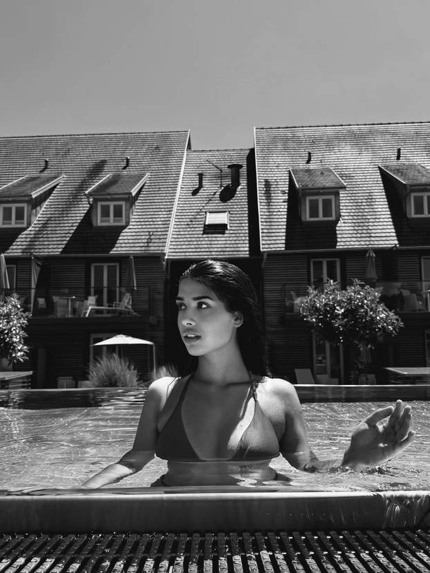 FOTO Uzeli je na zub jer se voli srediti za utakmice. Ovako im je odgovorila: 'Zar vam sve smeta'