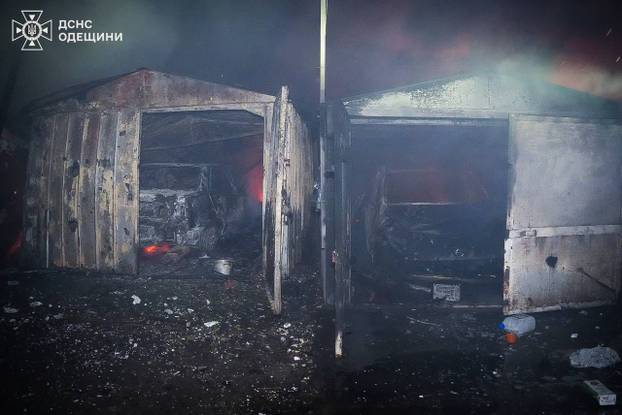 FOTO Rusi uoči pregovora o miru zasuli Ukrajinu raketama i dronovima:  Ubili su više civila...