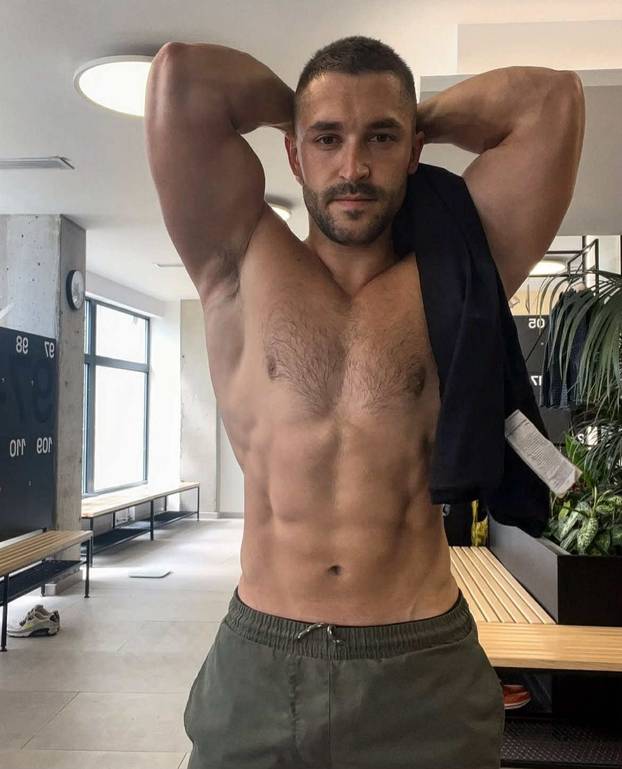 Ideš, kakva prsa imaju srpski fitness influenceri! Od njihovih 'fotki' ženama zastaje dah...