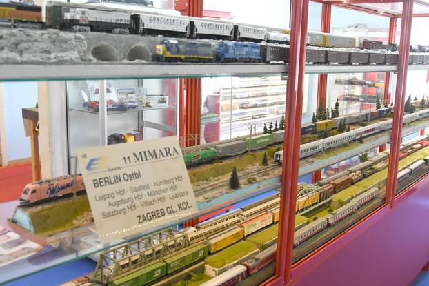 Izložba Virovitica voli vlakove