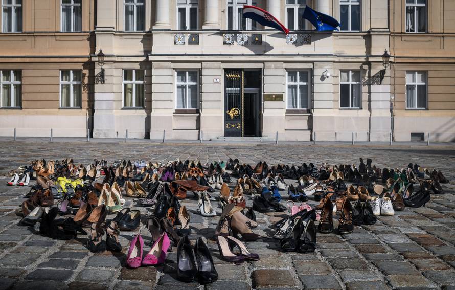 Još jedan femicid u Hrvatskoj! Ubio je suprugu u Glini, a vlast za suzbijanje nudi - edukaciju