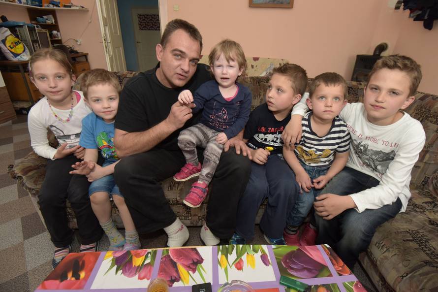 Tate od formata: 'Ručak za nas sedmero kuham od 10 ujutro'