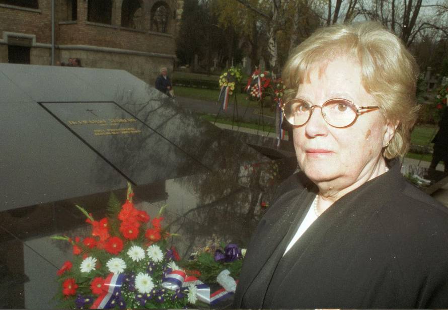 FOTO Pogledajte nikad viđene fotografije života Tuđmanovih