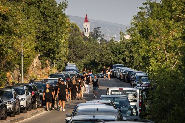 Atmosfera u Imotskom uoči koncerta Marka Perkovića Thomsona