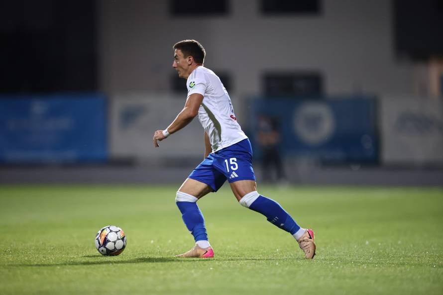 Posušje: Prijateljska utakmica Posušje - Hajduk u rasprodanom stadionu