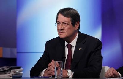 Ciprani na izborima: Glavni favorit je Nicos Anastasiades