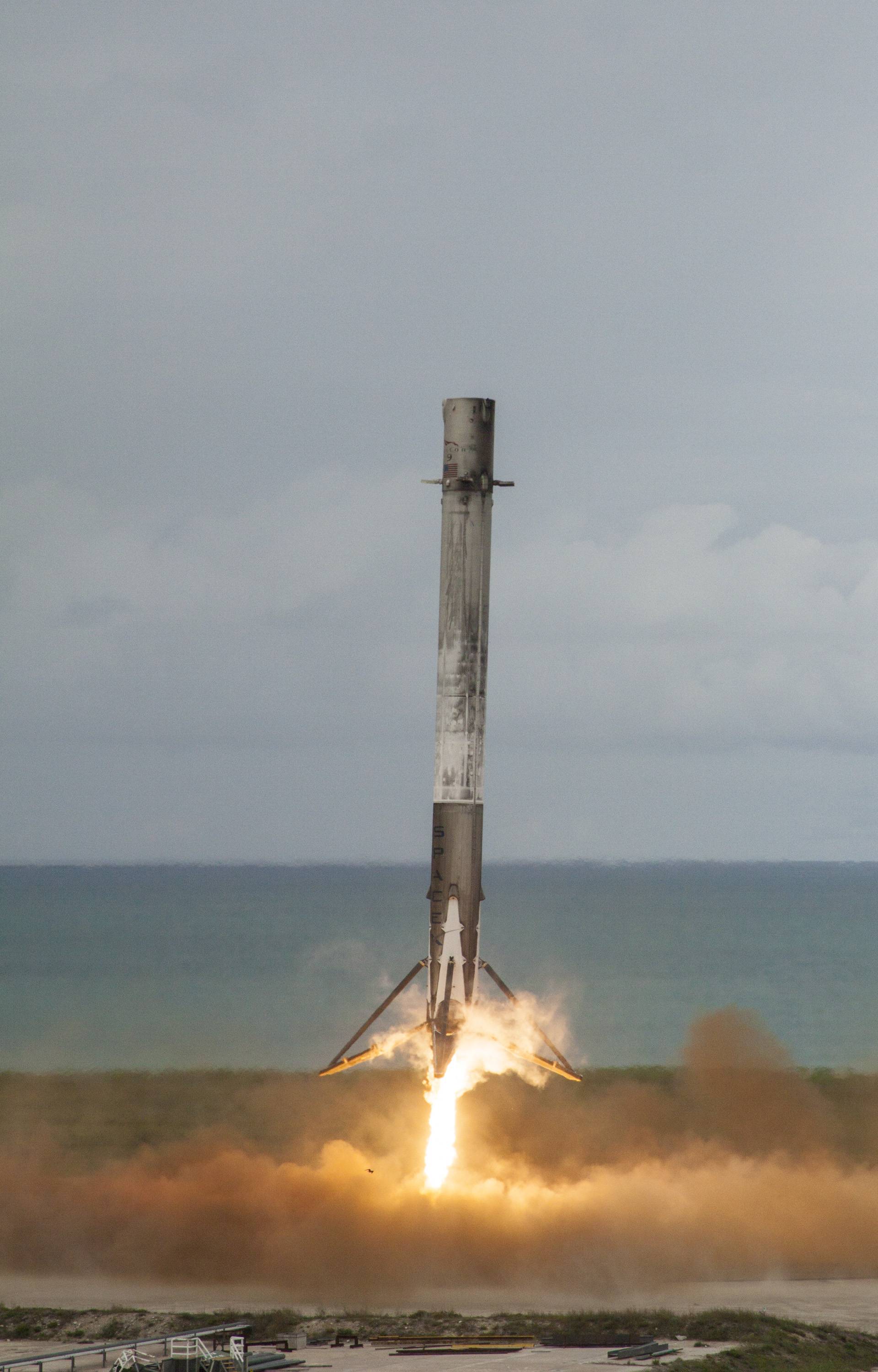 SpaceX opet ispisao povijest: Poslali rabljenu kapsulu na ISS