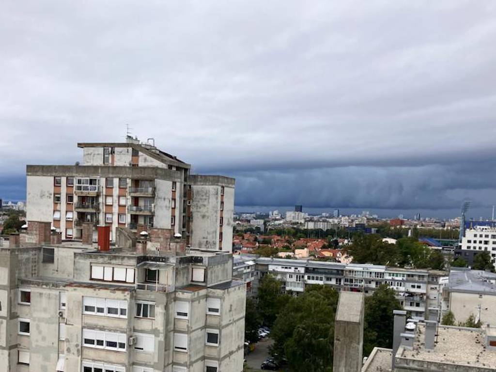 FOTO Pogledajte oluju koja stiže u Zagreb: Na snazi meteoalarm