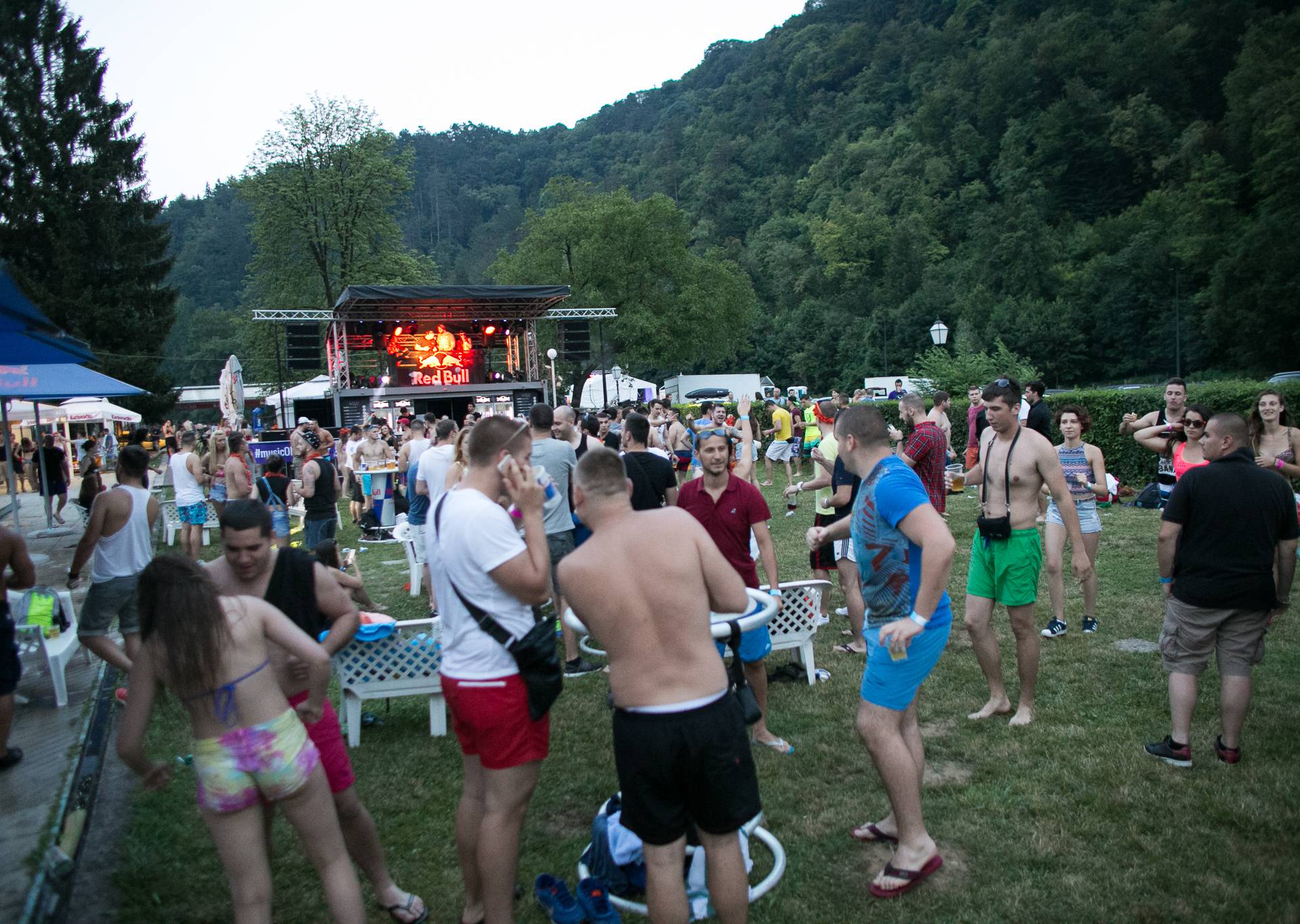 Žestoki pool party u Samoboru uz Mercedes-Benz A-klasu