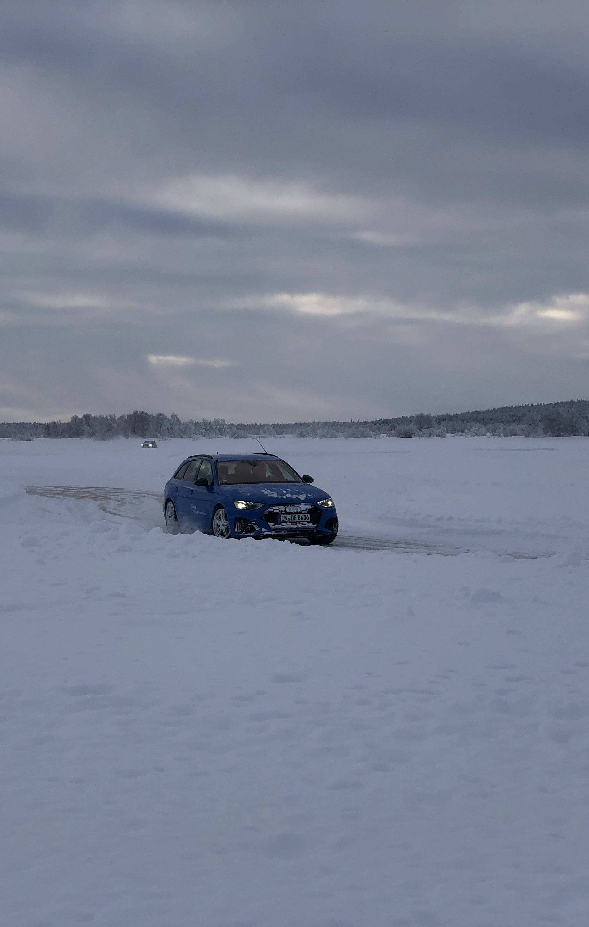 Na minus 33 stupnja u Finskoj jurili smo 100 km/h po ledu!