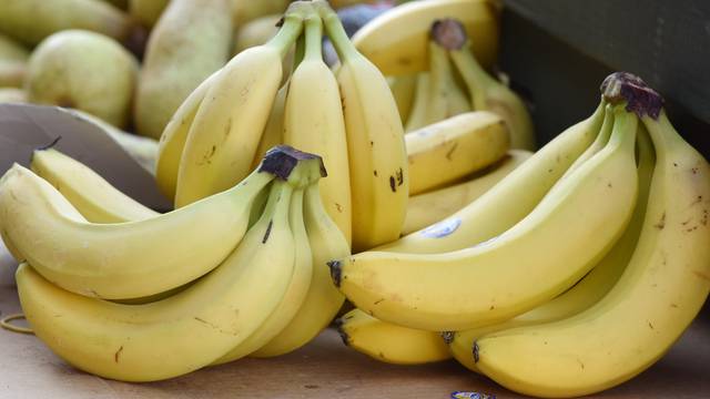Najstarije zabilješke o banani pronađene su na sanskrtu i stare su tisućama godina