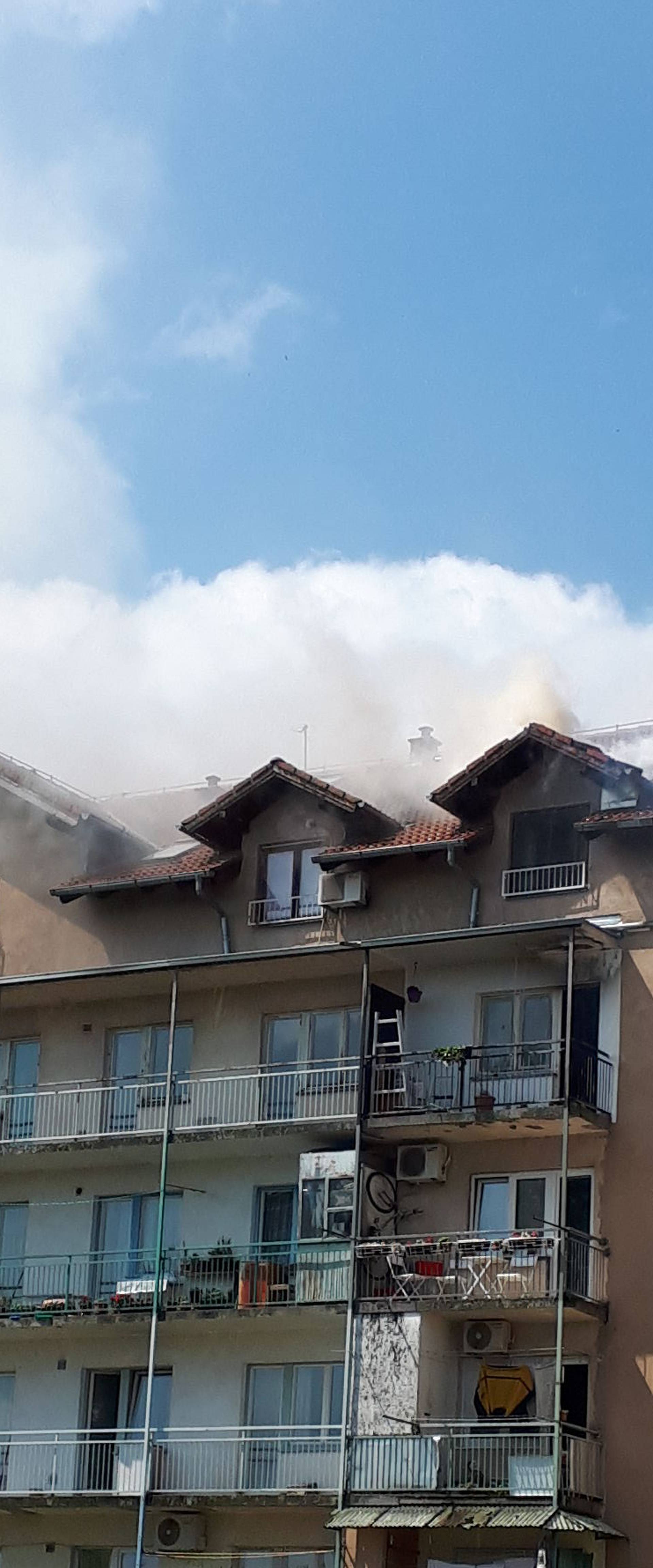Gorio stan u Dugom Selu: U požaru je poginula jedna žena