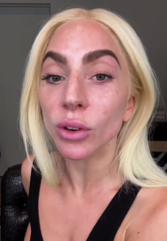 Lady Gaga pokazala je lice bez trunke šminke: 'Predivna si. Svi bi se trebali snimati bez filtera'