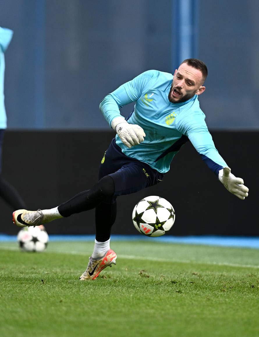 Zagreb: Trening nogometaša Dinama uoči odlaska u Muenchen