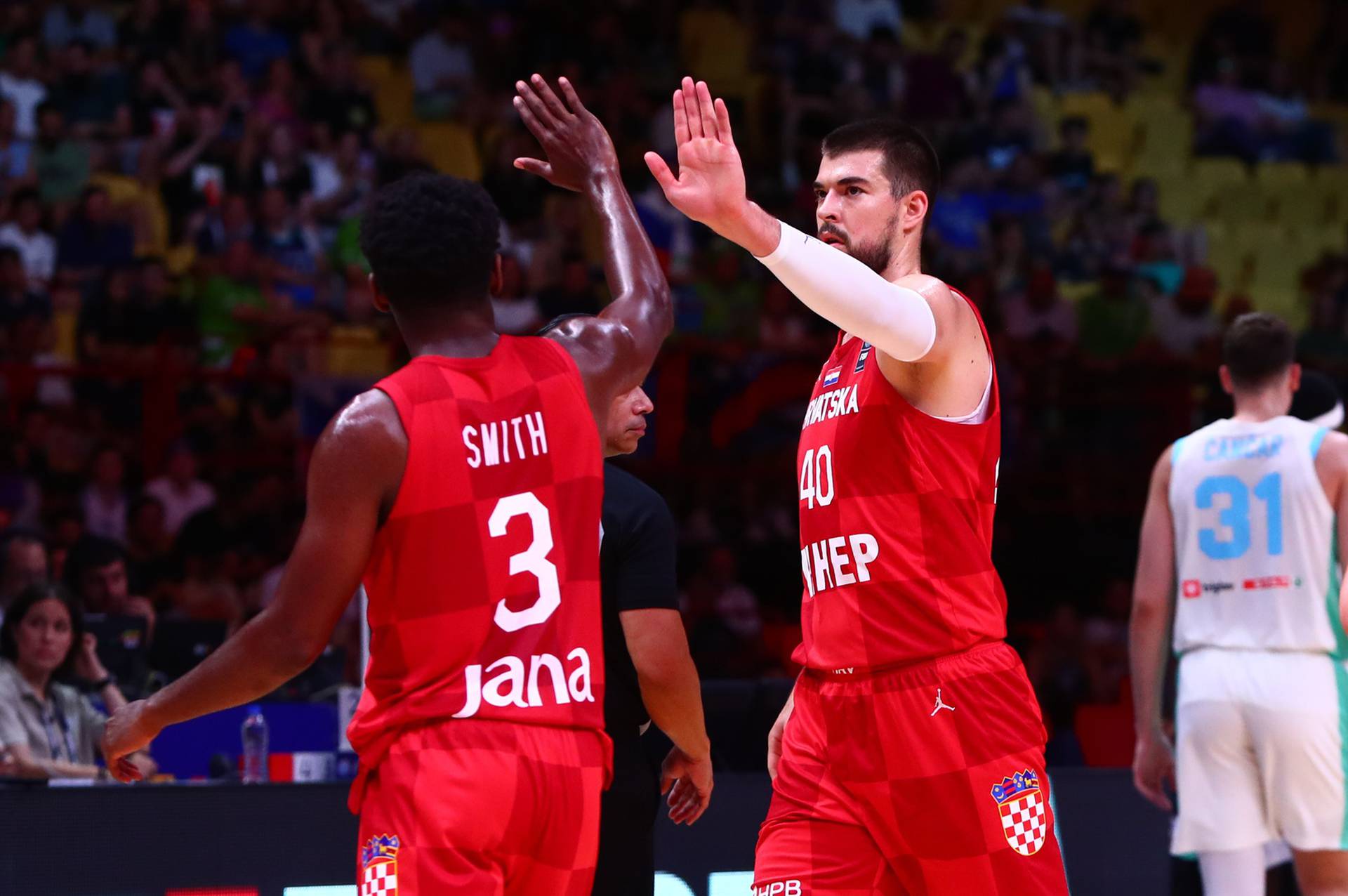 Pirej: Kvalifikacijski košarkaški turnir za Olimpijske igre u Parizu, Slovenija - Hrvatska