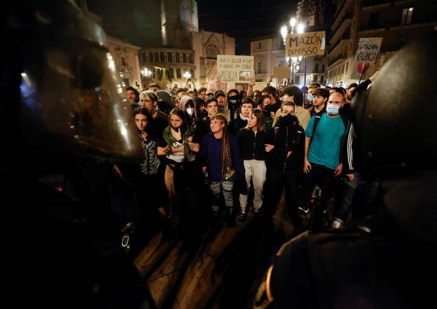 Protest against management of emergency response to the deadly floods in Valencia