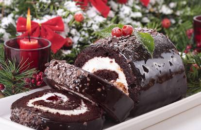 Božićni panj - čokoladni kralj blagdanskog stola koji fascinira