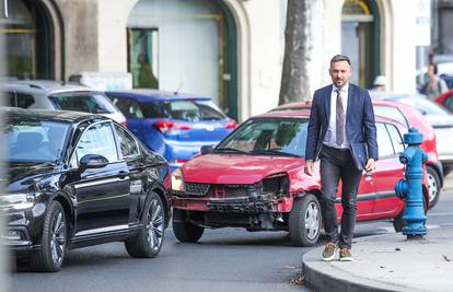 Ministar Marin Piletić imao je prometnu kod zgrade HDZ-a: 'Nije jak udarac, dobro sam'