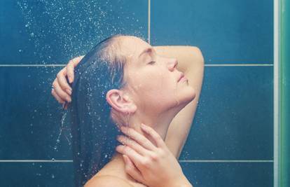 Čišćenje i hidratizacija u jednom koraku garantiraju mekšu kožu