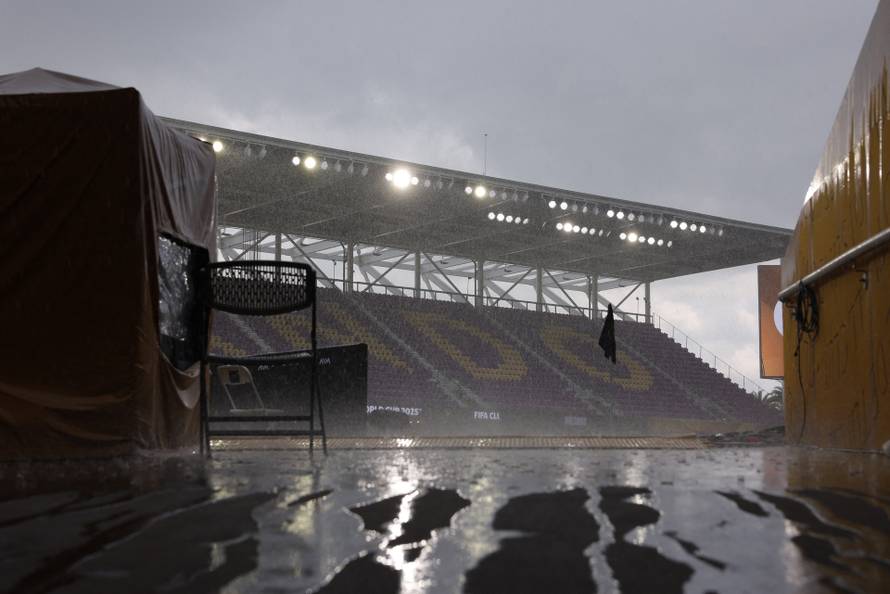 FIFA Club World Cup - Group C - Benfica v Auckland City